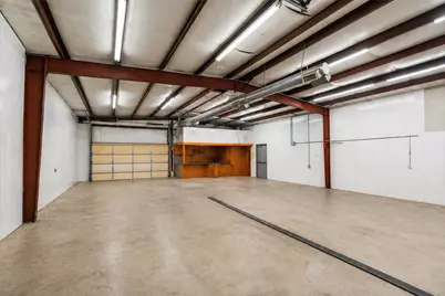1389 Highway 290 E, Elgin, TX 78621 - Photo 4