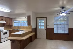 124 Plum St St, Bastrop, TX 78602 - Photo 16