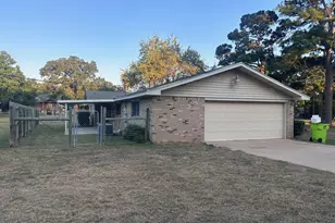 124 Plum St St, Bastrop, TX 78602 - Photo 30