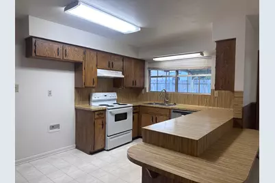 124 Plum St Street, Bastrop, TX 78602 - Photo 12