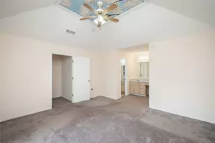 137 Blanket Flower Dr, Bastrop, TX 78602 - Photo 16