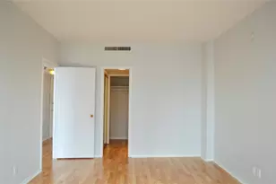 1800 Lavaca St, Austin, TX 78701 - Photo 4