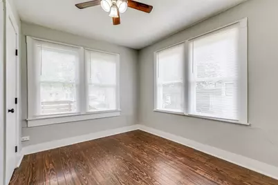 2447 E Houston Street, San Antonio, TX 78202 - Photo 16