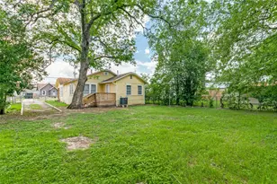 2447 E Houston St, San Antonio, TX 78202 - Photo 24