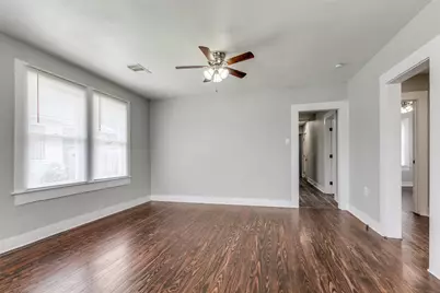 2447 E Houston Street, San Antonio, TX 78202 - Photo 8