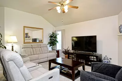 300 Fistral Drive, Hutto, TX 78634 - Photo 10