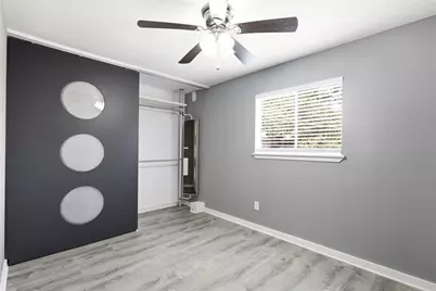 2302 E Side Drive #18, Austin, TX 78704 - Photo 2