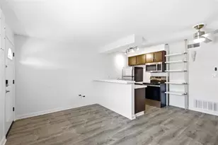2302 E Side Dr, Austin, TX 78704 - Photo 26