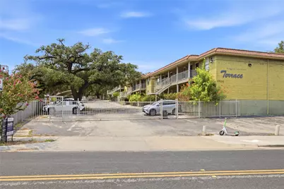 2302 E Side Drive #18, Austin, TX 78704 - Photo 30