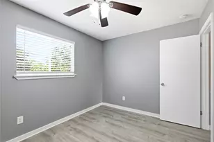 2302 E Side Dr, Austin, TX 78704 - Photo 24