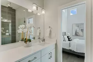 1131 Mason Ave, Austin, TX 78721 - Photo 14