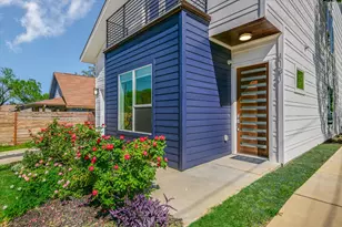 1131 Mason Ave, Austin, TX 78721 - Photo 2