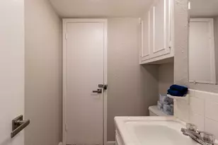 1711 Deerfield Dr, Austin, TX 78741 - Photo 22