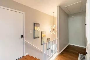 1711 Deerfield Dr, Austin, TX 78741 - Photo 6