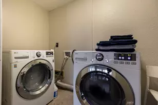 1711 Deerfield Dr, Austin, TX 78741 - Photo 2