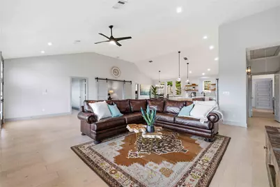 20901 Broken Arrow Street, Lago Vista, TX 78645 - Photo 8