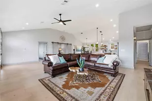 20901 Broken Arrow St, Lago Vista, TX 78645 - Photo 8