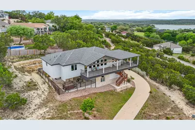 20901 Broken Arrow Street, Lago Vista, TX 78645 - Photo 34