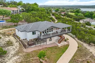 20901 Broken Arrow St, Lago Vista, TX 78645 - Photo 34