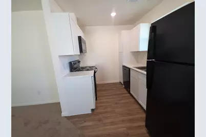 2002 W 2nd Street #1202, Taylor, TX 76574 - Photo 8