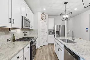 225 El Capitan Loop, Dripping Springs, TX 78620 - Photo 10