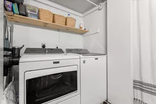 1411 Gracy Farms Ln, Austin, TX 78758 - Photo 18