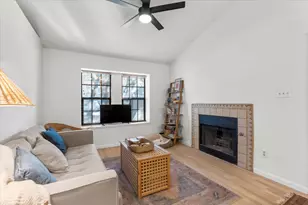 1411 Gracy Farms Ln, Austin, TX 78758 - Photo 6