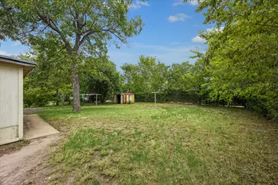 402 Bramble Drive, Austin, TX 78745 - Photo 22