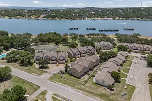 20911 Waterside Dr, Lago Vista, TX 78645 - Photo 2