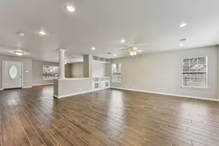 901 E Whispering Hollow Dr, Kyle, TX 78640 - Photo 6