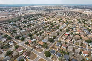 901 E Whispering Hollow Dr, Kyle, TX 78640 - Photo 24