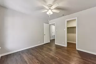 901 E Whispering Hollow Dr, Kyle, TX 78640 - Photo 16