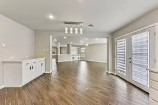 901 E Whispering Hollow Dr, Kyle, TX 78640 - Photo 12