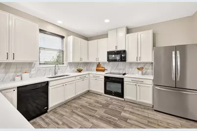 6916 Sunderland Trail, Austin, TX 78747 - Photo 10