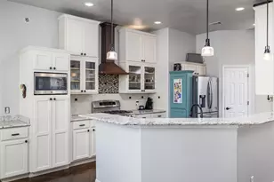 208 S Buffalo Pass, Georgetown, TX 78633 - Photo 10