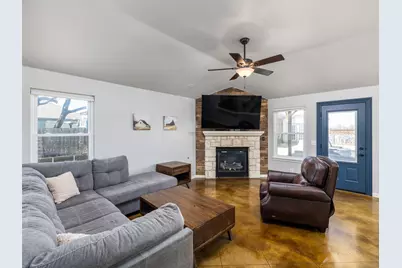 208 S Buffalo Pass, Georgetown, TX 78633 - Photo 4