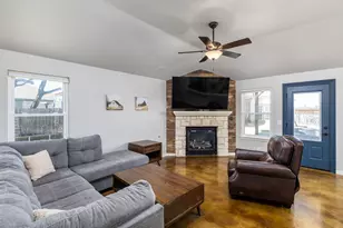 208 S Buffalo Pass, Georgetown, TX 78633 - Photo 4