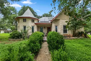 112 Rock Point Dr, Del Valle, TX 78617 - Photo 2