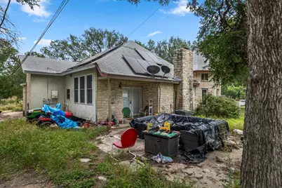 112 Rock Point Drive, Del Valle, TX 78617 - Photo 12