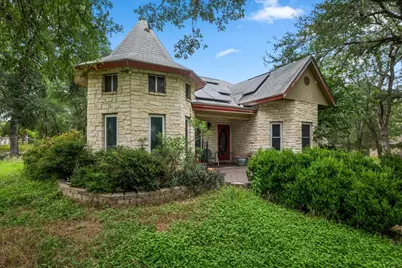 112 Rock Point Drive, Del Valle, TX 78617 - Photo 14