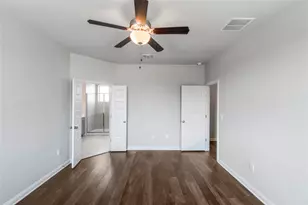 8017 Orizzonte St, Austin, TX 78744 - Photo 14