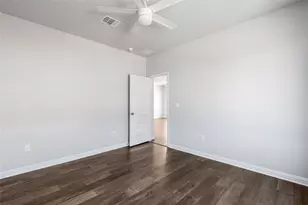 8017 Orizzonte St, Austin, TX 78744 - Photo 10