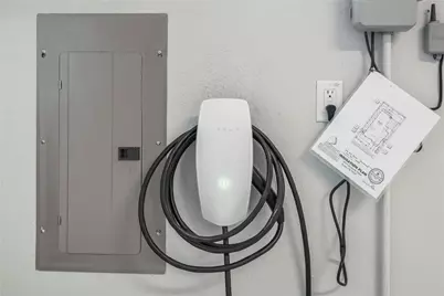 8017 Orizzonte Street, Austin, TX 78744 - Photo 30