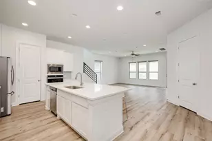 9813 Evening Canopy Dr, Manor, TX 78653 - Photo 2
