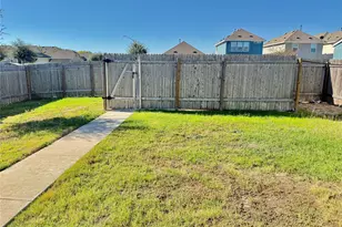 103 Frasier Dr, San Marcos, TX 78666 - Photo 12
