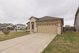 601 Hummingbird Ln, Leander, TX 78641 - Photo 2