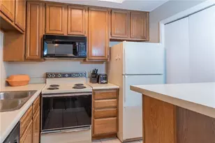 806 W 24th St, Austin, TX 78705 - Photo 6