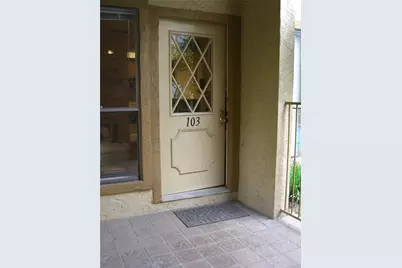 806 W 24th Street #103, Austin, TX 78705 - Photo 2
