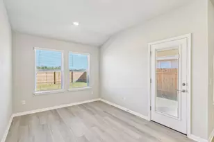 5012 Stockton Ln, Del Valle, TX 78617 - Photo 6