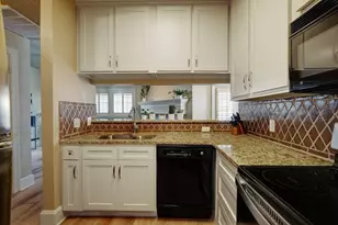 3001 Cedar St, Austin, TX 78705 - Photo 10